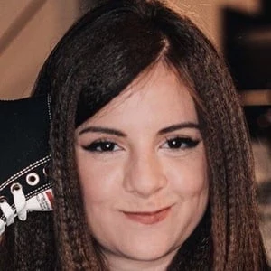 Gigiis - Height, Bio, Wiki, Family, Birthplace, Networth & More