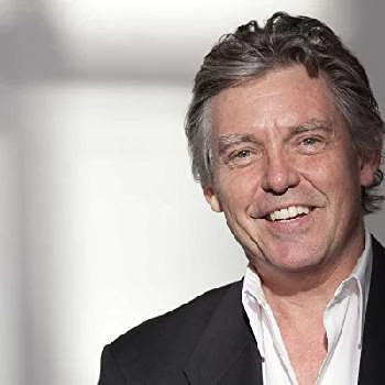 Gil Smith - Family, Bio, Birthday, Family, Income & More