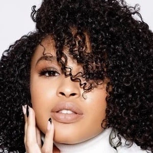 Mikayla Gilles - Height, Bio, Wiki, Family, Birthplace, Networth & More