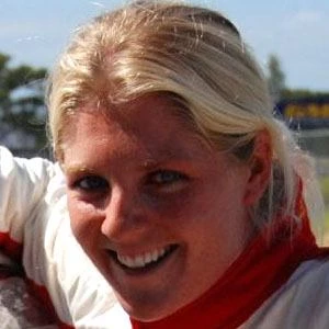 Stephanie Gilmore - Biography, Birthday, Wiki, Family, Networth & More