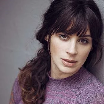 Ginnie Watson - Age, Bio, Birthdate, Family, Networth & More