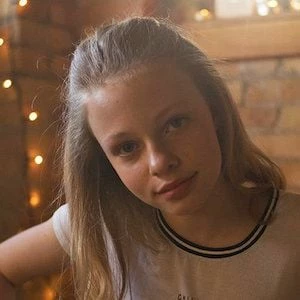 Abby Ginsburg - Biography, Birthdate, Family, Networth & More