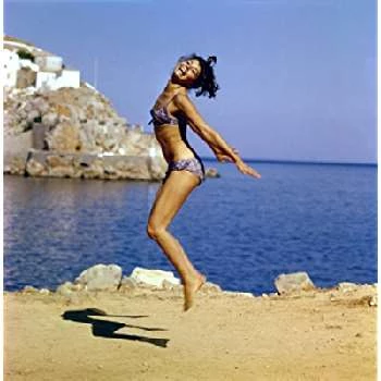 Giorgia Moll - Parents, Networth, Bio, Birthdate, Family Wiki & More