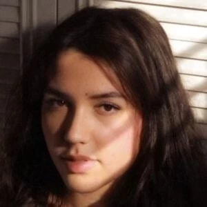 Mia Giovina Biography