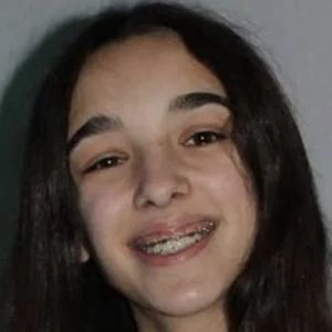 Amélie Girard - Bio, Networth, Family, Age, Birthdate & More