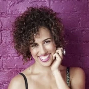 Eliana Girard - Age, Bio, Career, Family, Wiki, Networth & More