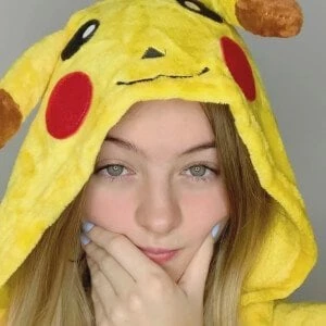 Alma Giuliano - Age, Height, Birthdate, Family, Wiki & More