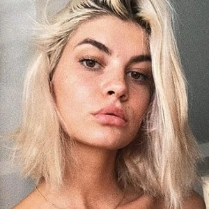 Laura Giurcanu Biography