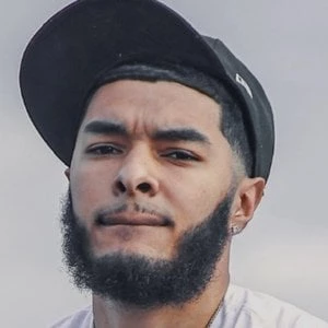 Esai Givens Biography