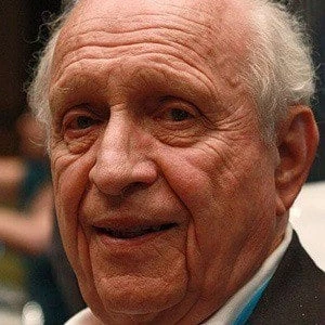 Roy J. Glauber - Age, Bio, Birthdate, Family, Networth & More