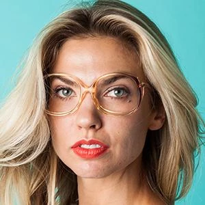 Mindy Gledhill Biography