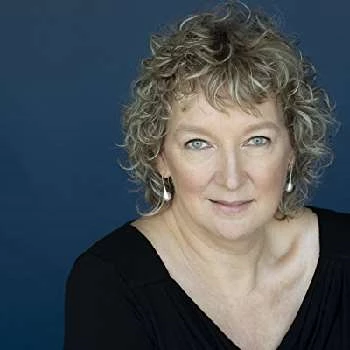 Glenda Linscott - Age, Bio, Birthdate, Family, Networth & More