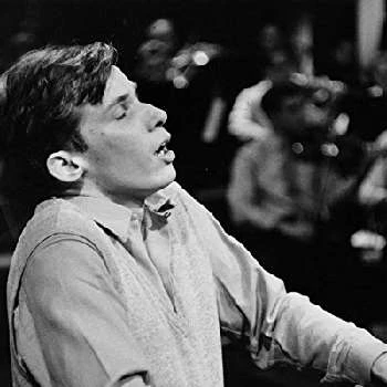Glenn Gould Biography