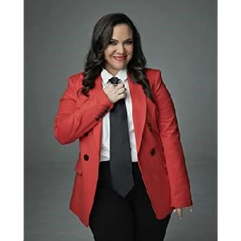 Gloria Calderón Kellett - Profession, Biography, Birthdate, Family, Wiki & More