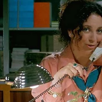 Gloria Muñoz - Adderess, Bio, Birthdate, Family, Wiki & More