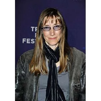 Gloria Norris - Age, Bio, Birthdate, Family, Networth & More