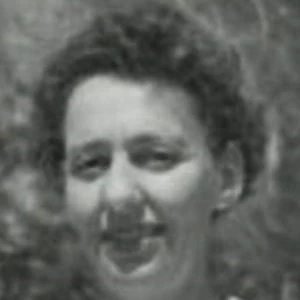 Leah Goldberg - Height, Bio, Wiki, Family, Birthplace, Networth & More