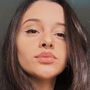 Roberta Gomes - Age, Bio, Birthdate, Family, Networth & More