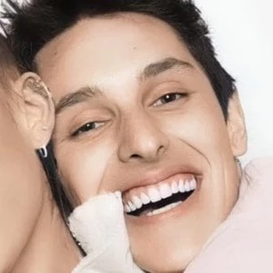 Dalton Gomez Biography