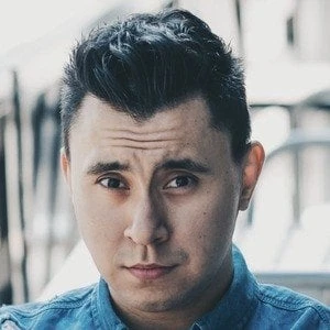 Adam Gonzalez Biography