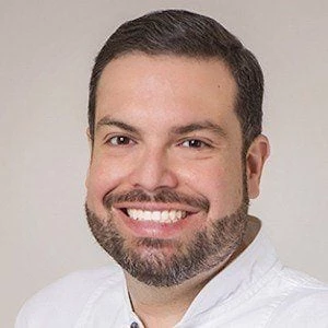 César González Biography