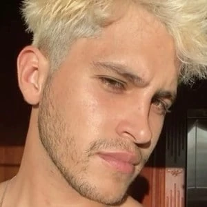 Chris Gonzalez - Networth, Biography, Birthdate, Family & More