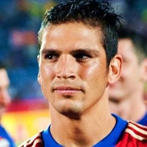 Mark González Biography