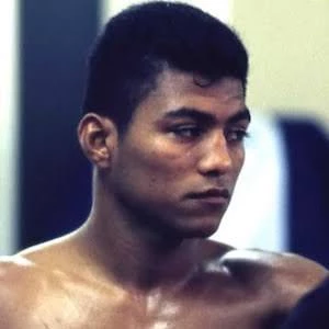 Román González - Income, Birthday, Family, Bio, Networth & More