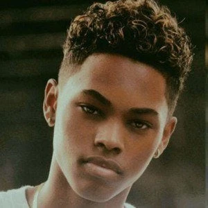 Devin Gordon Biography