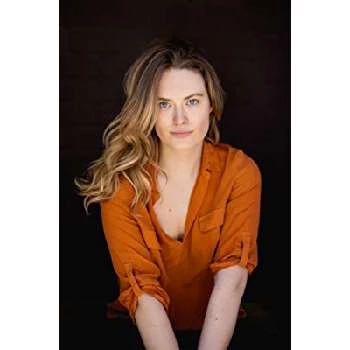 Grace Quealy - Age, Bio, Birthdate, Family, Networth & More