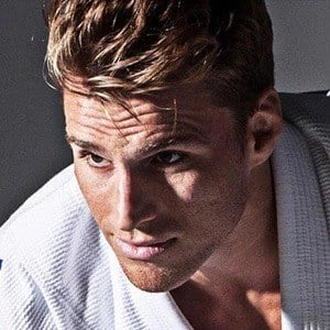 Clark Gracie - Income, Birthday, Family, Bio, Networth & More