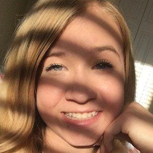 Sophie Graham Biography
