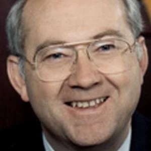 Phil Gramm - Age, Bio, Career, Family, Wiki, Networth & More