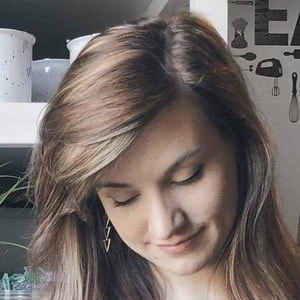 Elizabeth Gray - Birthdate, Age, Family, Bio, Networth & More