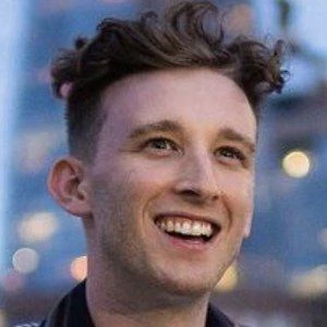 Niall Gray Biography