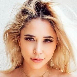 Tianna Gregory Biography