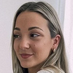 Gretchen Geraghty - Profession, Biography, Birthdate, Family, Wiki & More