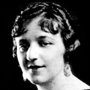 Maria Grever - Parents, Networth, Bio, Birthdate, Family Wiki & More