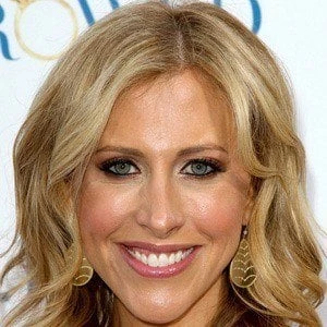 Emily Giffin - Networth, Bio, Birthdate, Age, Family & More