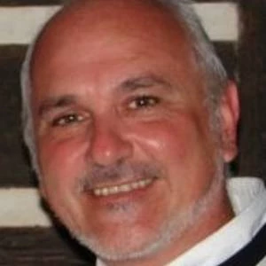 Osvaldo Gross Biography