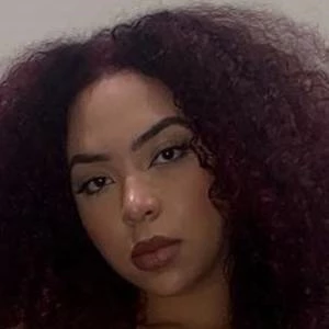 Paola Guanche - Age, Height, Birthdate, Family, Wiki & More