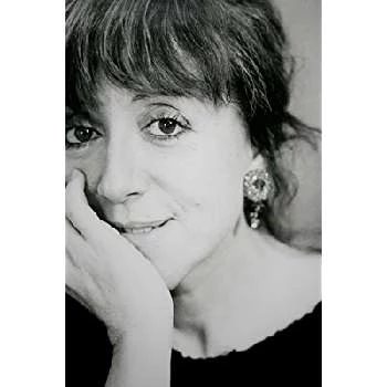 Guillermina Motta - Age, Bio, Birthdate, Family, Networth & More