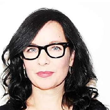 Guinevere Turner - Wiki, Bio, Networth, Birthdate, Family & More