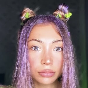 Ana Gum - Age, WIki, Birthday, Family, Networth & More