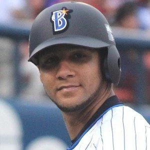 Yuli Gurriel - Adderess, Bio, Birthdate, Family, Wiki & More
