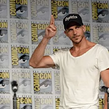Gustaf Skarsgård Biography