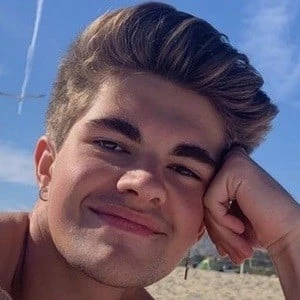 Skyler Guthrie - Adderess, Bio, Birthdate, Family, Wiki & More