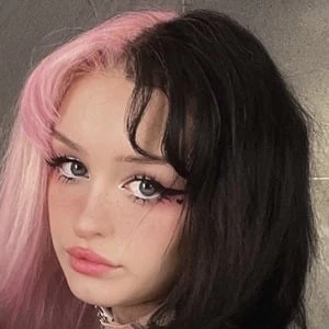 Shan Hadden - Age, Bio, Birthdate, Family, Networth & More