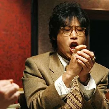 Hae-Jin Yoo - Family, Bio, Birthday, Family, Income & More