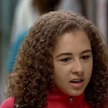 Hailee Sisera - Age, Bio, Birthdate, Family, Networth & More